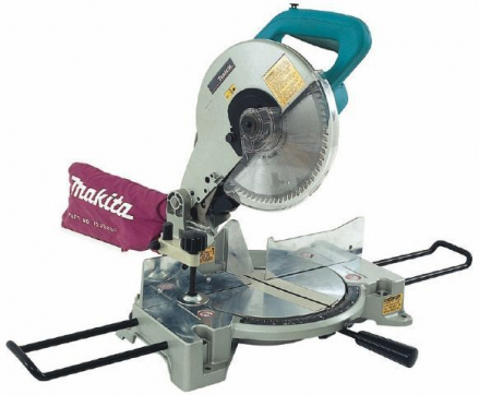 Торцовочная пила Makita LS1040 в прокат в Петрозаводске. У нас лучшая цена за сутки! Возможность взять в аренду с выгодной скидкой до 40% при экспресс доставке 24/7. И помните, ночью стоимость еще дешевле на 30%! #арендапрокат #виброплита #выгодно
